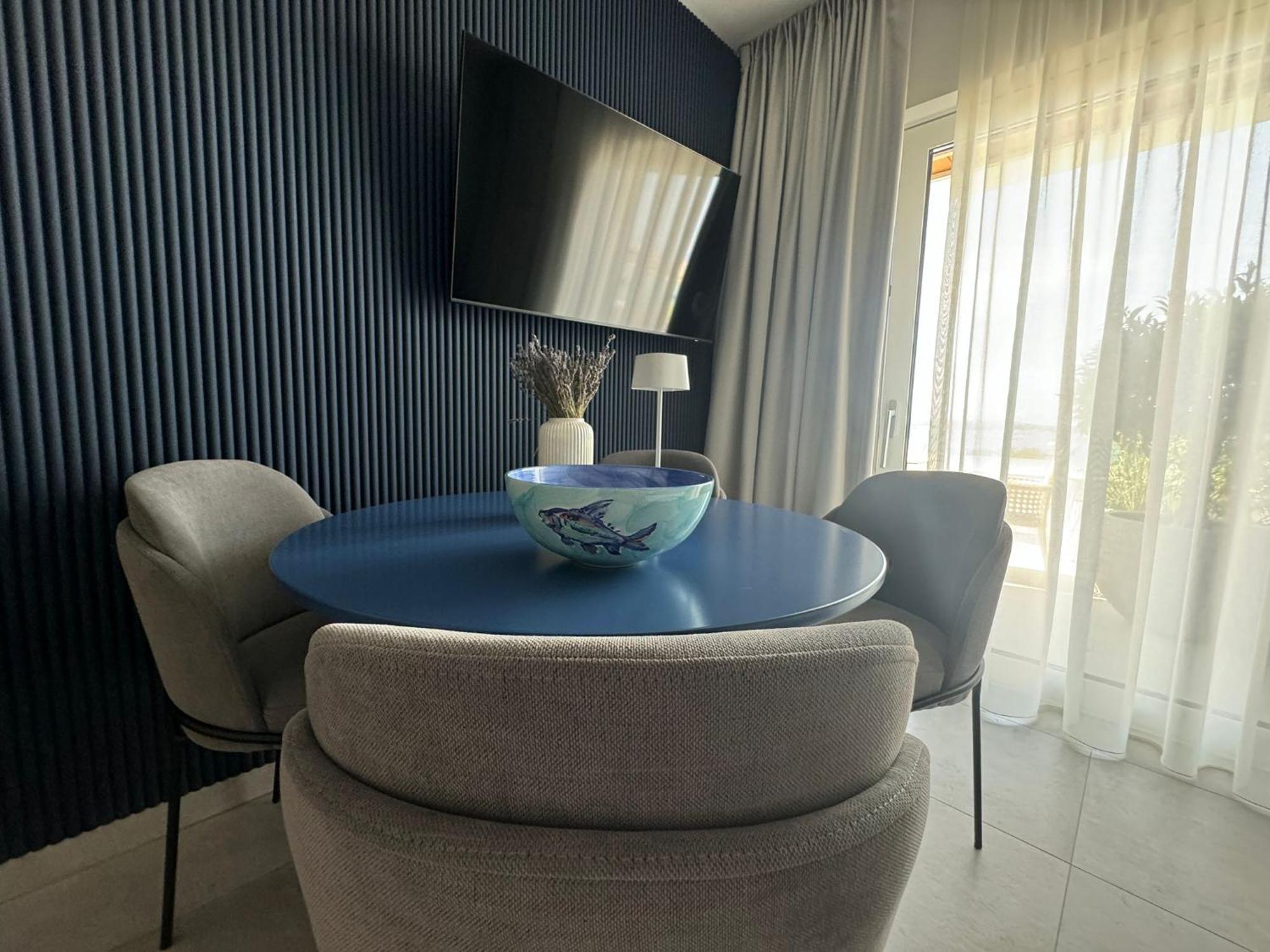Apartments Dernaj Vir Luaran gambar