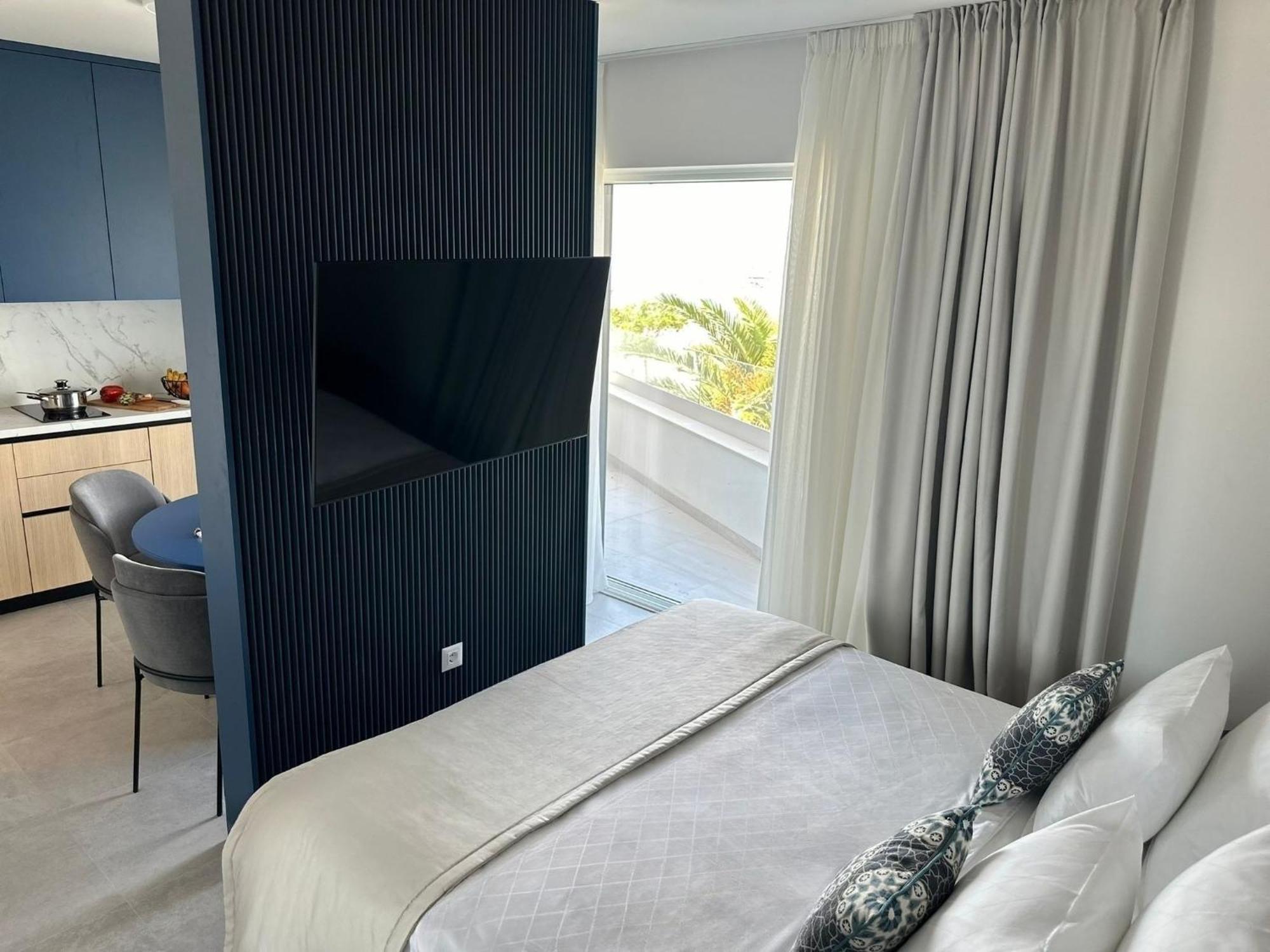 Apartments Dernaj Vir Luaran gambar