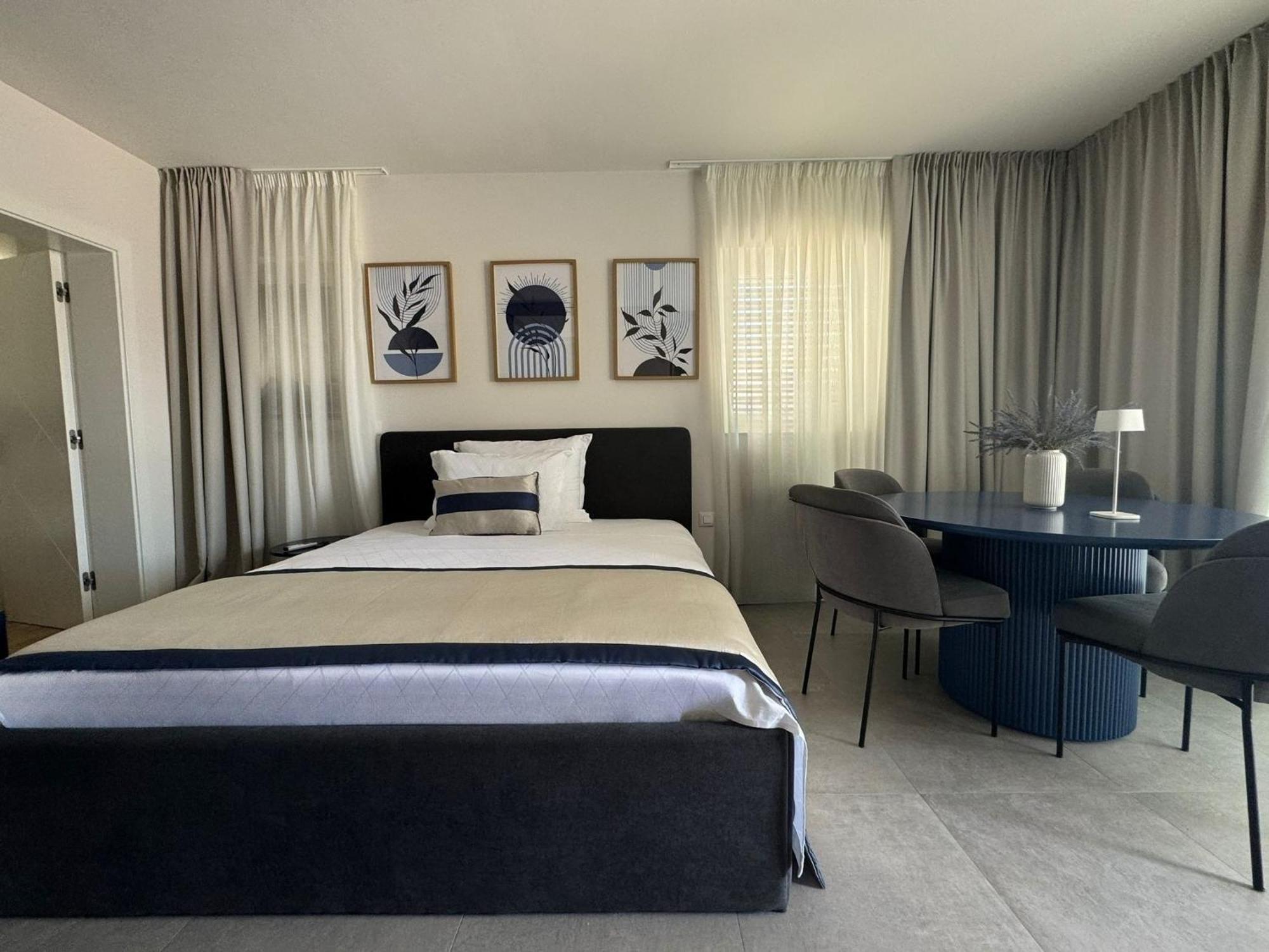 Apartments Dernaj Vir Luaran gambar